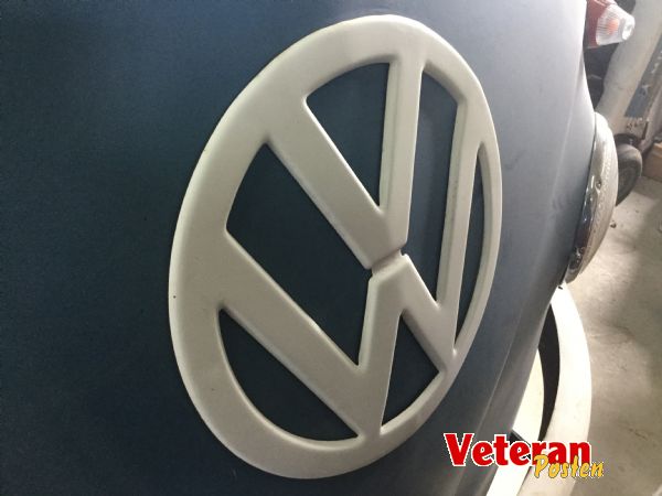 VW Front emblem kbes 